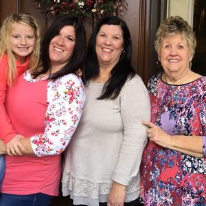 Meet your Posher, Stacy